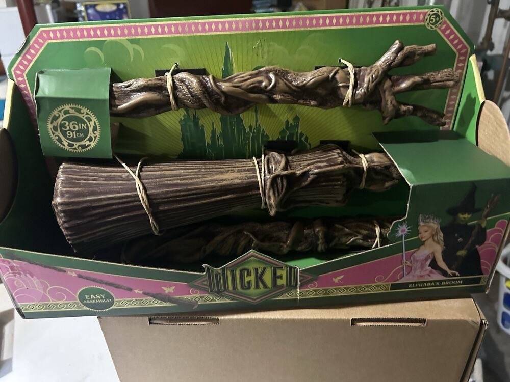 Wicked Elphaba Broom 36 Inch Costume Accessory Ages 5+ Easy Assemble NEW